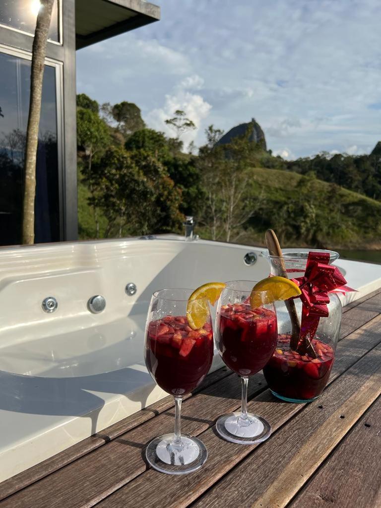 Cabana Privada Sin Prisa "Not Rush" Preciosa! Con Jacuzzi, Vista Y Acceso Directo Al Embalse, Vista A La Piedra , Deporte Acuatico Paddle Board And Breakfast Incluidos ! Imperdible Guatapé Buitenkant foto